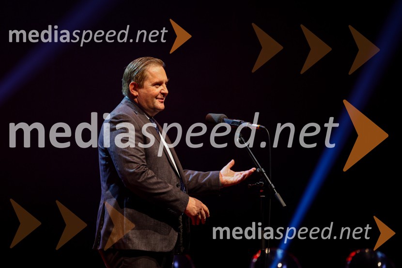  Miha Bobič, predsednik projekta Inženirke in inženirji bomo!Inženirka leta 2022 je Rosana Kolar