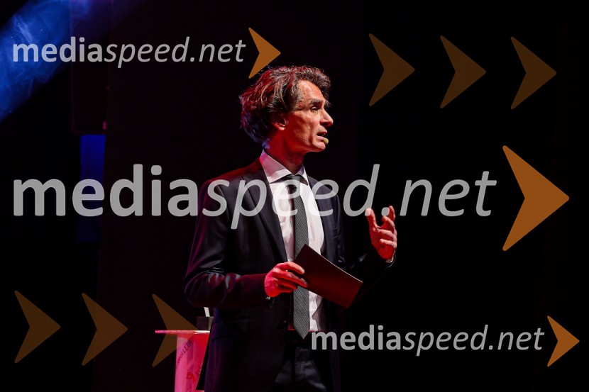  Jure Longyka, moderatorInženirka leta 2022 je Rosana Kolar