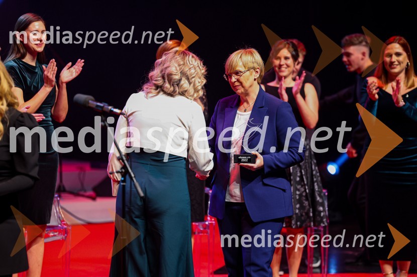  Rosana Kolar, Inženirka leta 2022; dr. Nataša Pirc Musar, predsednica Republike SlovenijeInženirka leta 2022 je Rosana Kolar