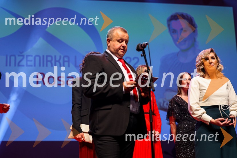  Darko Svetak, urednik revije, IRT3000;  Rosana Kolar, Inženirka leta 2022Inženirka leta 2022 je Rosana Kolar