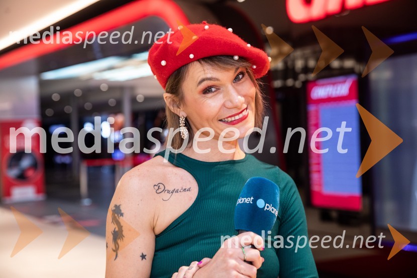  Ana Raščan, voditeljica in novinarkaDedek gre na jug premiera, Cineplexx Ljubljana