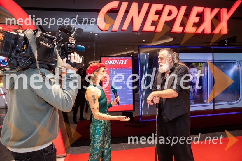  Ana Raščan, voditeljica in novinarka;  Vinci Vogue Anžlovar, scenaristDedek gre na jug premiera, Cineplexx Ljubljana