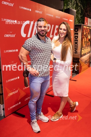  Jan Čampa, osebni trener;  Eva Plešnar, modelDedek gre na jug premiera, Cineplexx Ljubljana