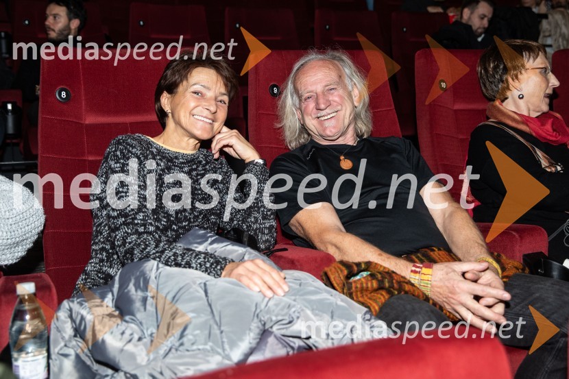  Bojana Kutin;  ... Dedek gre na jug premiera, Cineplexx Ljubljana