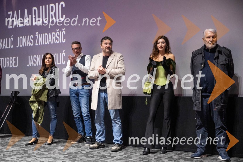  Ksenija Mišič, igralka;  Nenad Tokalić, igralec;  Goran  Navojec, igralec;  Zala Djurić, igralka;  Boris Cavazza, igralecDedek gre na jug premiera, Cineplexx Ljubljana