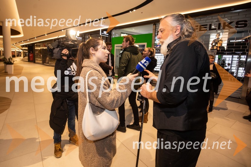  ... ;  Vinci Vogue Anžlovar, scenaristDedek gre na jug premiera, Cineplexx Ljubljana