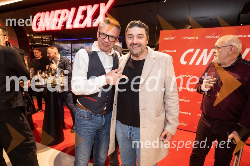  Nenad Tokalić, igralec;  Goran  Navojec, igralecDedek gre na jug premiera, Cineplexx Ljubljana