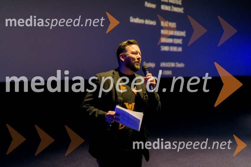  Denis Bende Živčec, novinar, VečerPremiera filma Dedek gre na jug, Maribox