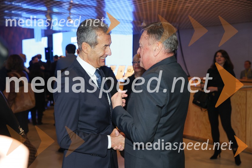  Stojan Petrič, nekdanji predsednik uprave družbe FMR;  Zoran Janković, župan, Mestna občina LjubljanaDelova osebnost leta 2022 je Marjan Pipenbaher