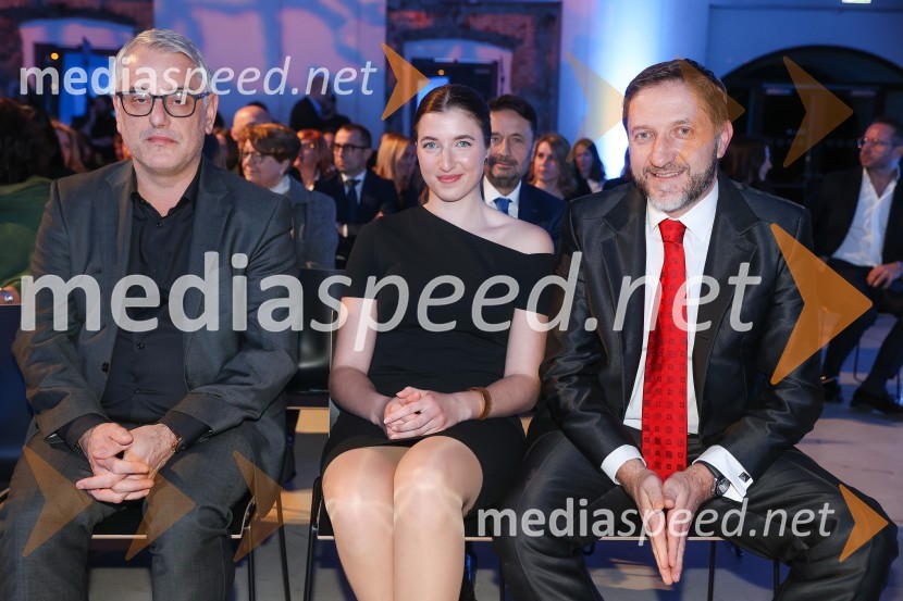  Matjaž Han, minister za gospodarski razvoj in tehnologijo;  ... ;  Klemen Boštjančič, minister za financeDelova osebnost leta 2022 je Marjan Pipenbaher
