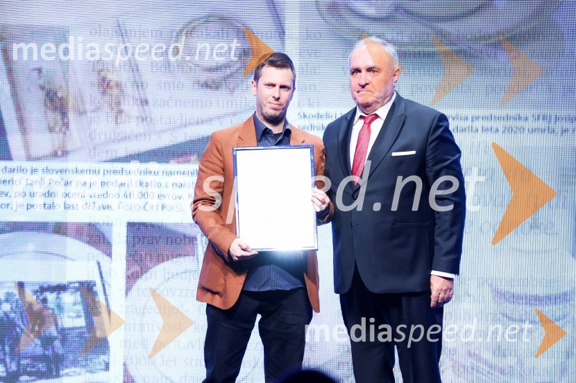  Lovro Kastelic, novinar;  Bojan Budja, odgovorni urednik, DeloDelova osebnost leta 2022 je Marjan Pipenbaher