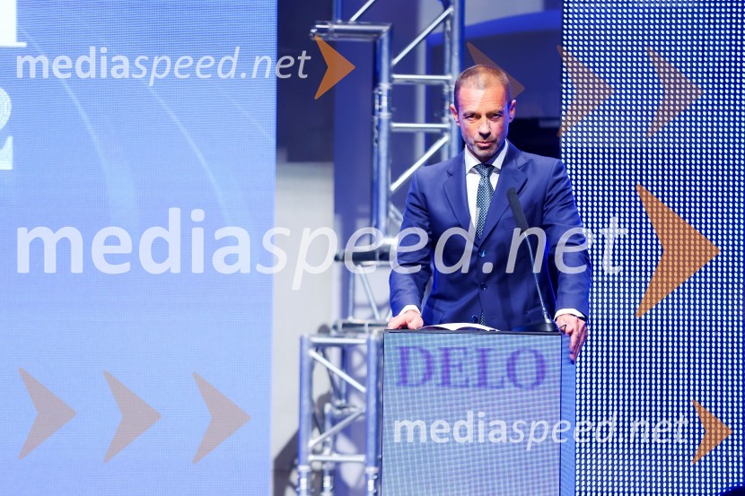  Aleksander Čeferin, odvetnik in predsednik UEFEDelova osebnost leta 2022 je Marjan Pipenbaher