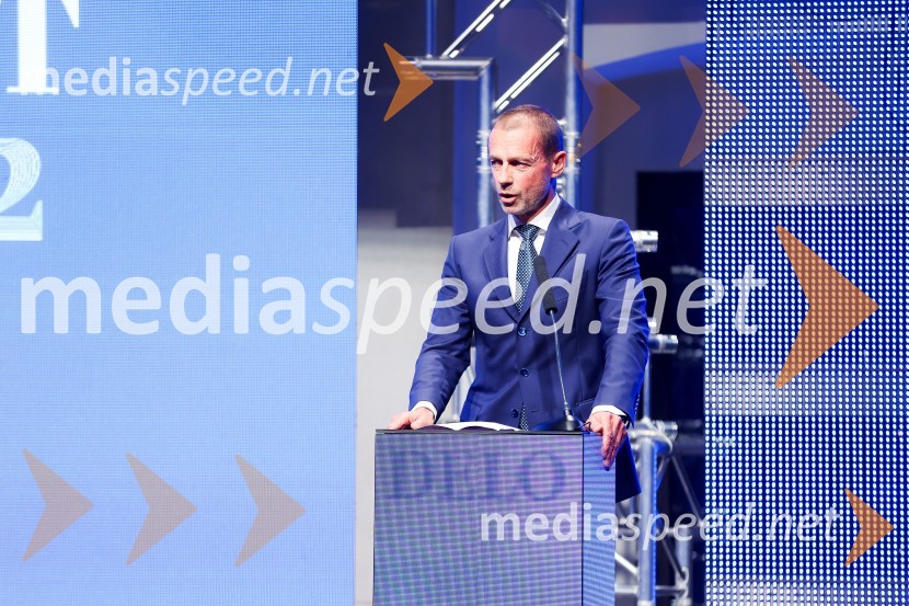  Aleksander Čeferin, odvetnik in predsednik UEFEDelova osebnost leta 2022 je Marjan Pipenbaher