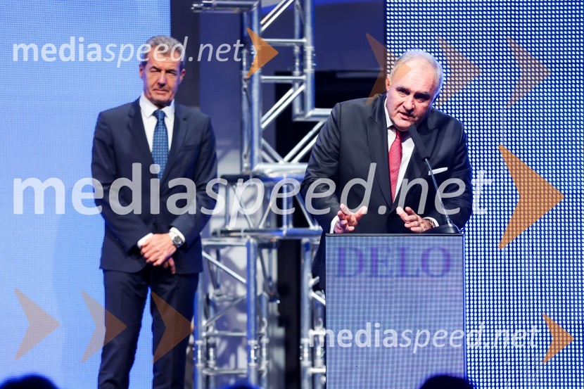  Stojan Petrič, nekdanji predsednik uprave družbe FMR;  Bojan Budja, odgovorni urednik, DeloDelova osebnost leta 2022 je Marjan Pipenbaher