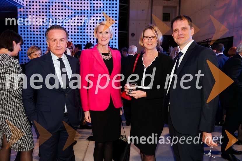  ... ;  Petra Juvančič, izvršna direktorica, Združenje Manager;  ... ;  ... Delova osebnost leta 2022 je Marjan Pipenbaher