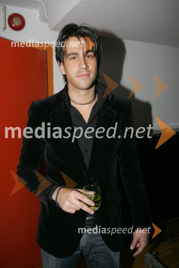 Domen Kumer, pevecRazglasitev Slovenca leta 2005 Nedeljskega dnevnika