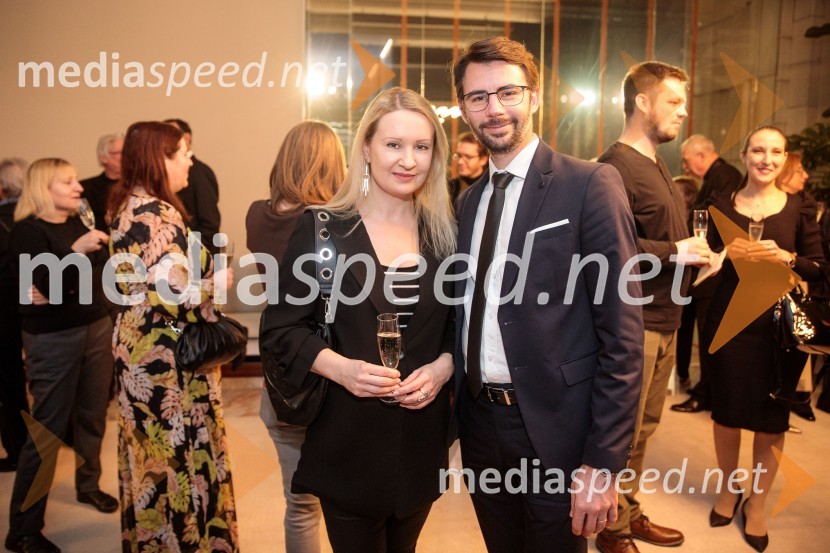  Tina Šrot, novinarka uredništva oddaj o kulturi na TVS;  ... Giselle, romantični balet v dveh dejanjih