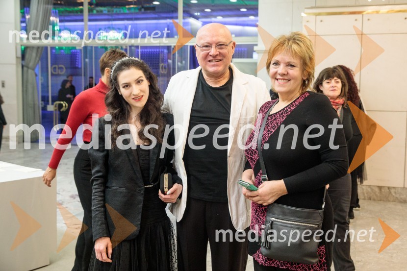  Veronika  Lipar, modna blogerka;  Nace Junkar, operni pevec;  Darja Korez Korenčan, novinarka TV SlovenijaGiselle, romantični balet v dveh dejanjih