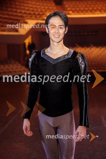  Kenta Yamamoto, baletnikGiselle, romantični balet v dveh dejanjih