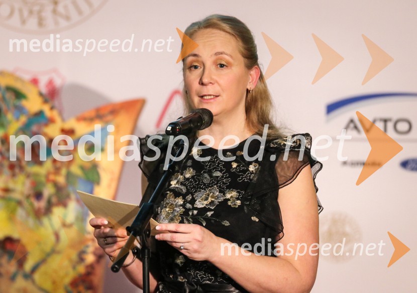 mag. Tjaša Kos, vinogradništvo Kos, Vinska kraljica Slovenije 2002Vinska kraljica Slovenije 2023 je Maja Pečarič