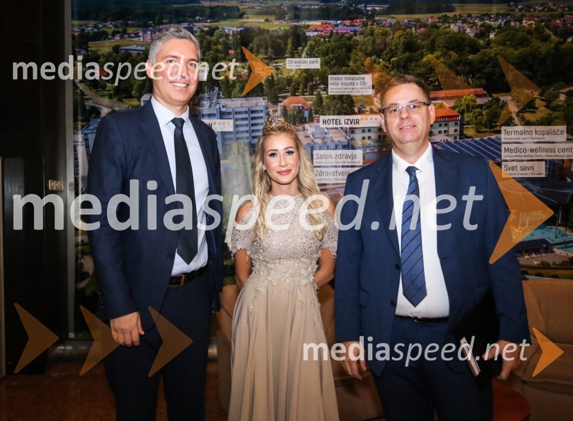  ... ;  Ana Protner, 25. vinska kraljica Slovenije, 11. Mariborska vinska kraljica, Vina Joaness;  ... Vinska kraljica Slovenije 2023 je Maja Pečarič