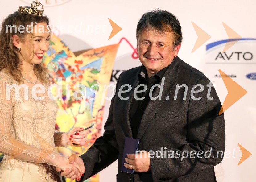  Maja Pečarič, Vinska kraljica Slovenije 2023;  Dušan Rajh, Avto Rajh d.o.o. Ljutomer - Murska SobotaVinska kraljica Slovenije 2023 je Maja Pečarič