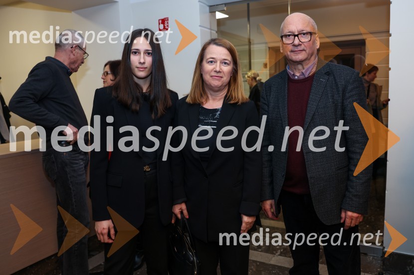  Katarina Julija Pipan, slovenska tekmovalka v dresurnem jahanju;  Petra Škofic, vodja kabineta predsednika Vlade Republike Slovenije;  Janez Pipan, režiserOblast teme, premiera drame v SLG Celje