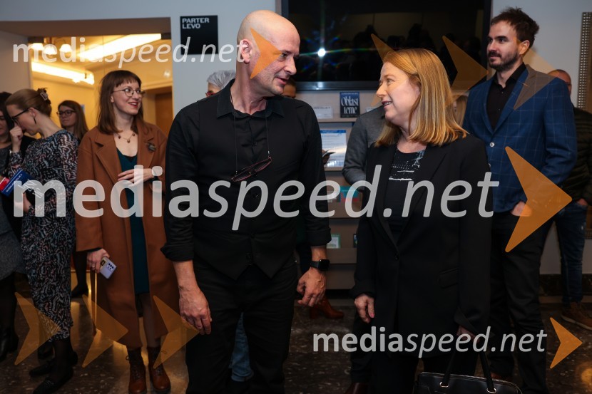  Miha Golob, upravnik in umetniški vodja, SLG Celje;  Petra Škofic, vodja kabineta predsednika Vlade Republike SlovenijeOblast teme, premiera drame v SLG Celje