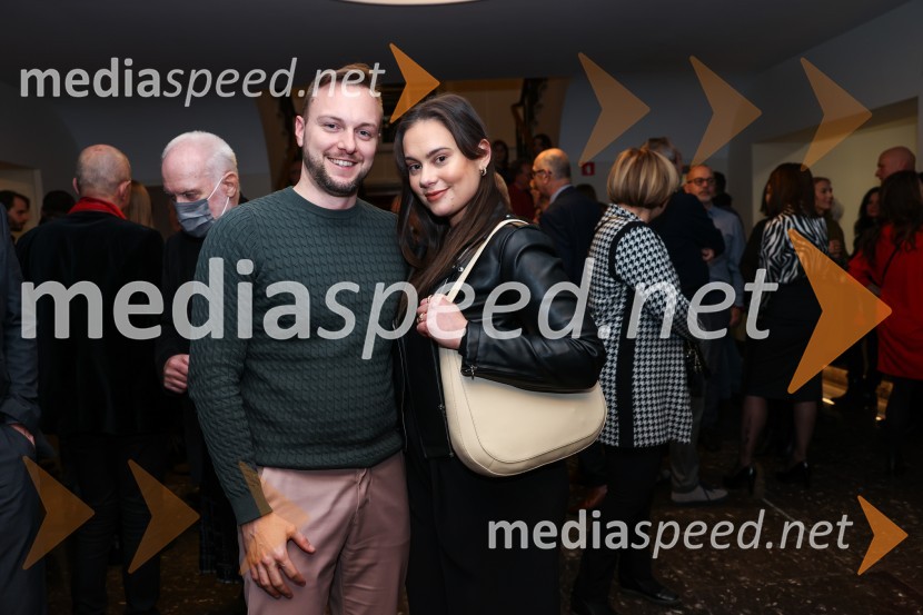  Nejc Kovačič, vodja službe za komuniciranje Muzeja in galerij mesta Ljubljane;  Iva SkedeljOblast teme, premiera drame v SLG Celje