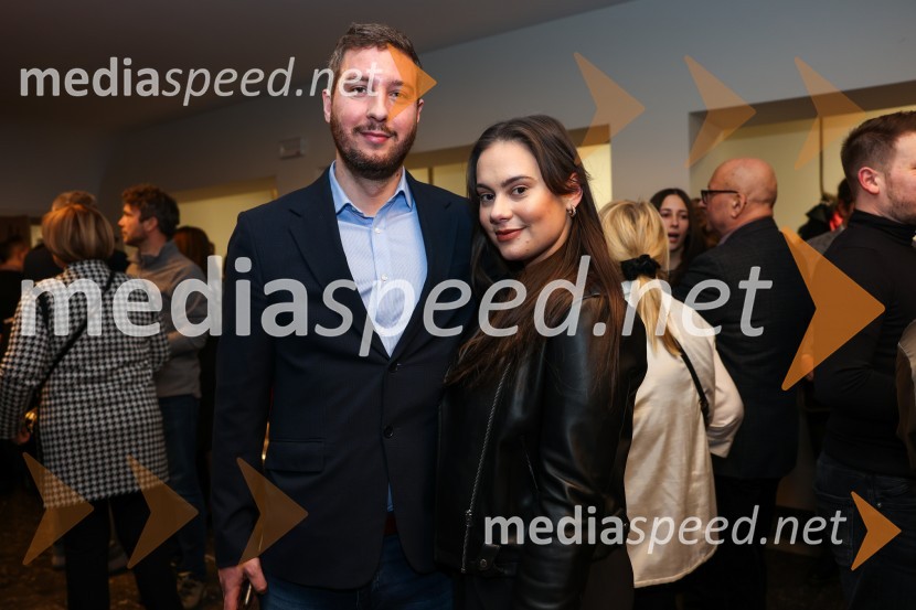  Amadej Parfant, dir. in nepremičninski agent, KW Slovenia;  Iva SkedeljOblast teme, premiera drame v SLG Celje