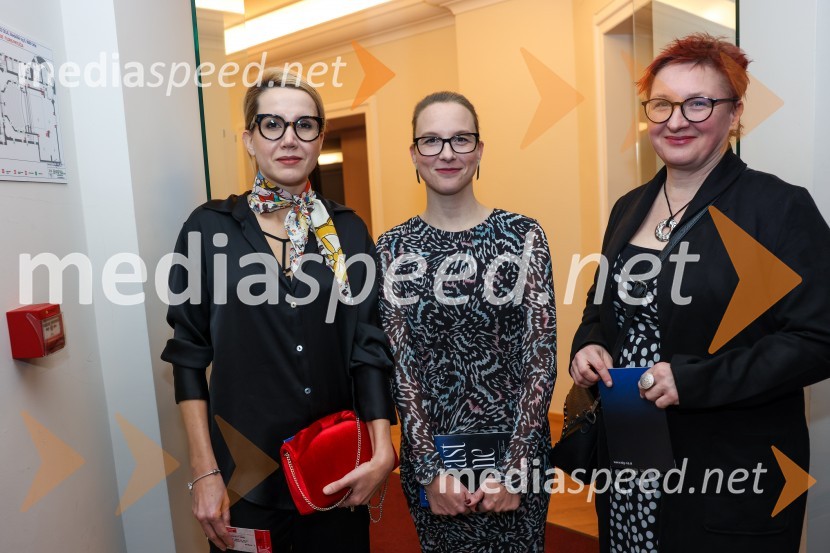  Natalija Cvetko, Mediaspeed d.o.o.;  Barbara Petrovič, vodja marketinga in odnosov za javnostmi SLG Celje;  Urška Vouk, program SLG CeljeOblast teme, premiera drame v SLG Celje