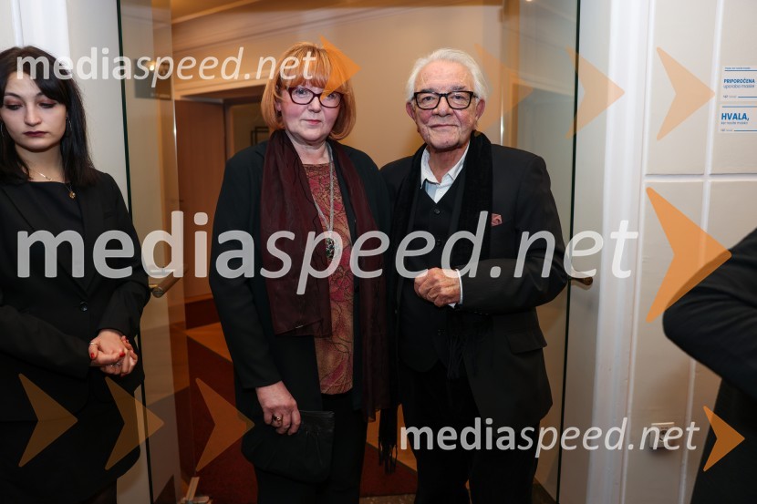  Carmen Deržek, profesorica francoskega jezika;  Slavko Deržek, profesor francoskega jezikaOblast teme, premiera drame v SLG Celje