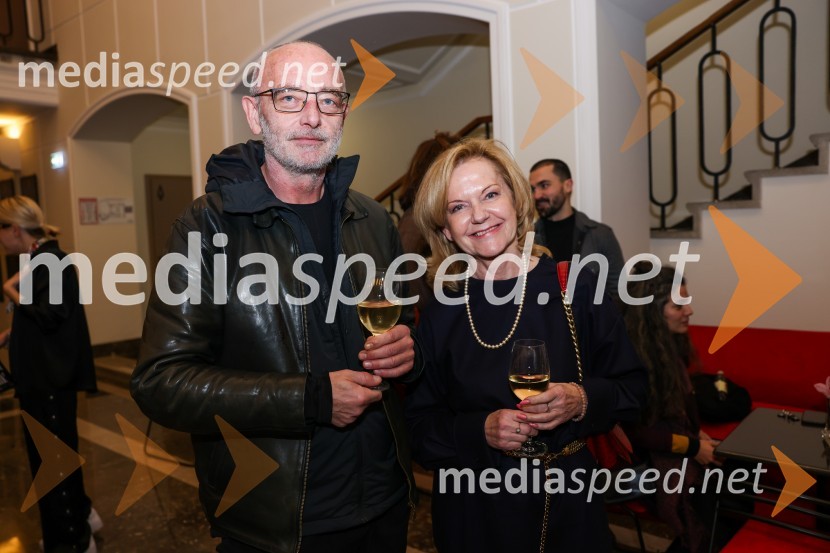  Andrej  Hajdinjak, oblikovalec svetlobe; dr. Sonja Ukmar, specialistka družinske medicineOblast teme, premiera drame v SLG Celje