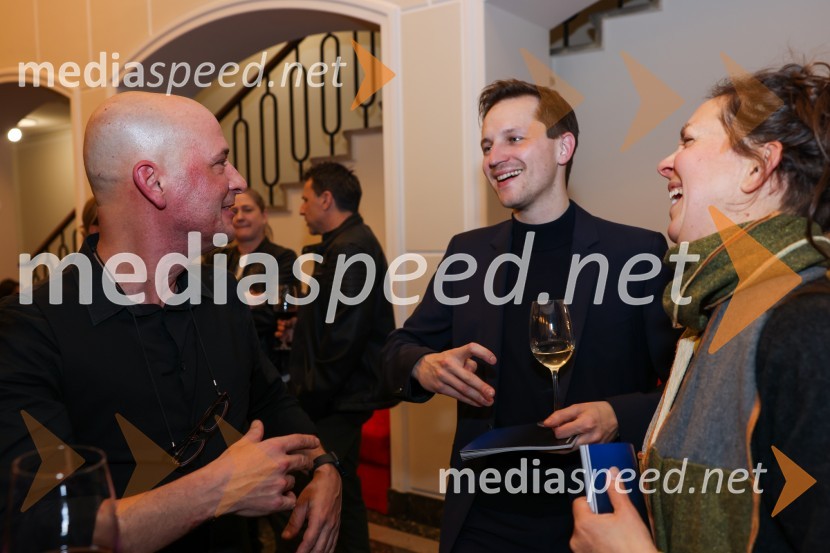  Miha Golob, upravnik in umetniški vodja, SLG Celje;  Matija Kovač, župan, MO Celje;  Nuša Komplet Peperko, dramaturginjaOblast teme, premiera drame v SLG Celje