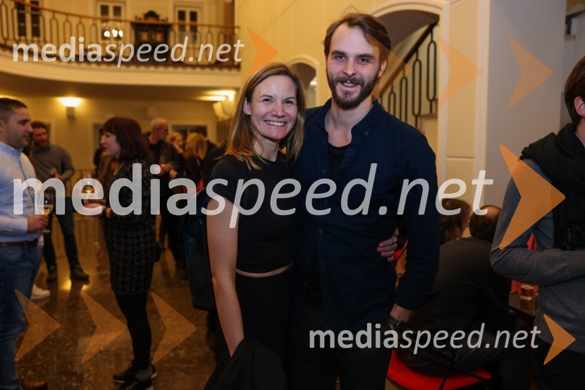  Maša Pelko, režiserka;  Blaž Dolenc, igralecOblast teme, premiera drame v SLG Celje