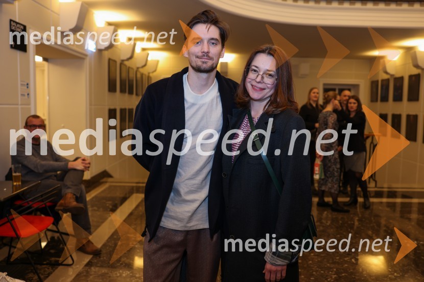  Klemen Janežič, igralec ;  Nina Ivanišin Janežič, igralkaOblast teme, premiera drame v SLG Celje