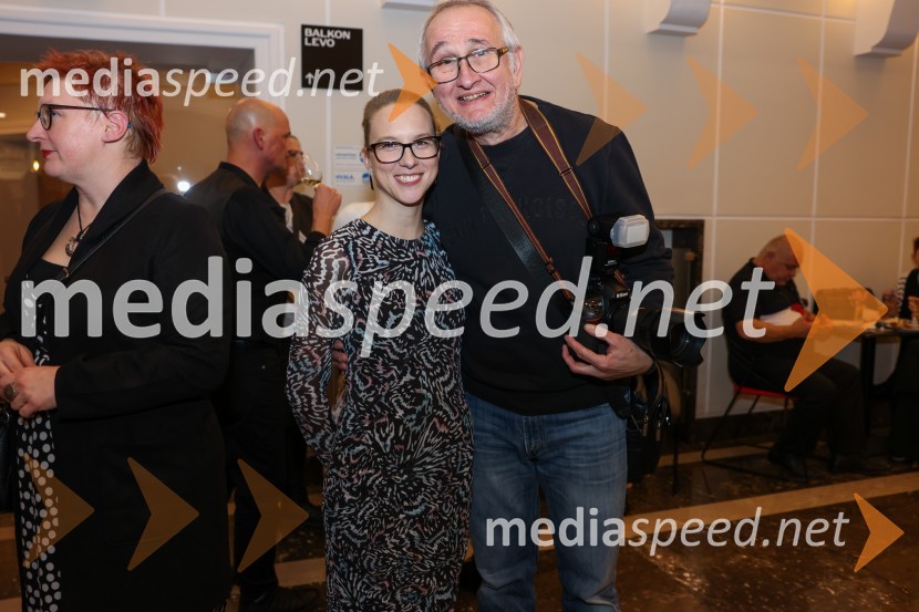  Barbara Petrovič, vodja marketinga in odnosov za javnostmi SLG Celje;  Vito Tofaj, fotografOblast teme, premiera drame v SLG Celje