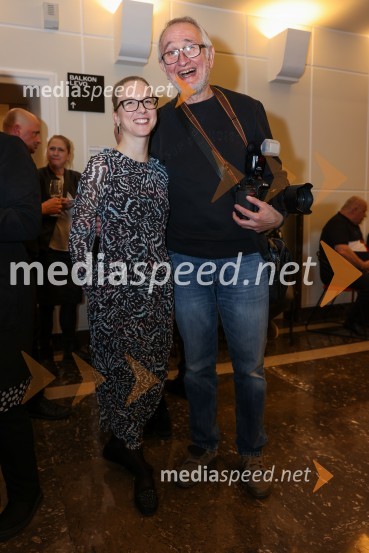  Barbara Petrovič, vodja marketinga in odnosov za javnostmi SLG Celje;  Vito Tofaj, fotografOblast teme, premiera drame v SLG Celje