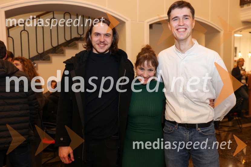  Lovro Zafred, igralec;  Eva Stražar, igralka;  Urban Kuntarič, igralecOblast teme, premiera drame v SLG Celje