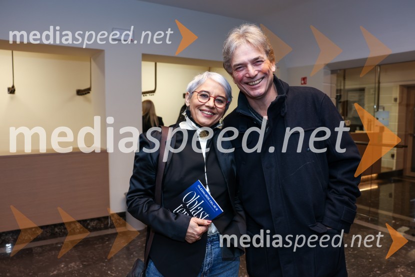  Alja Predan, dramaturginja SLG Celje, nekdanja umetniška direktorica Festivala Borštnikovo srečanje;  ... Oblast teme, premiera drame v SLG Celje