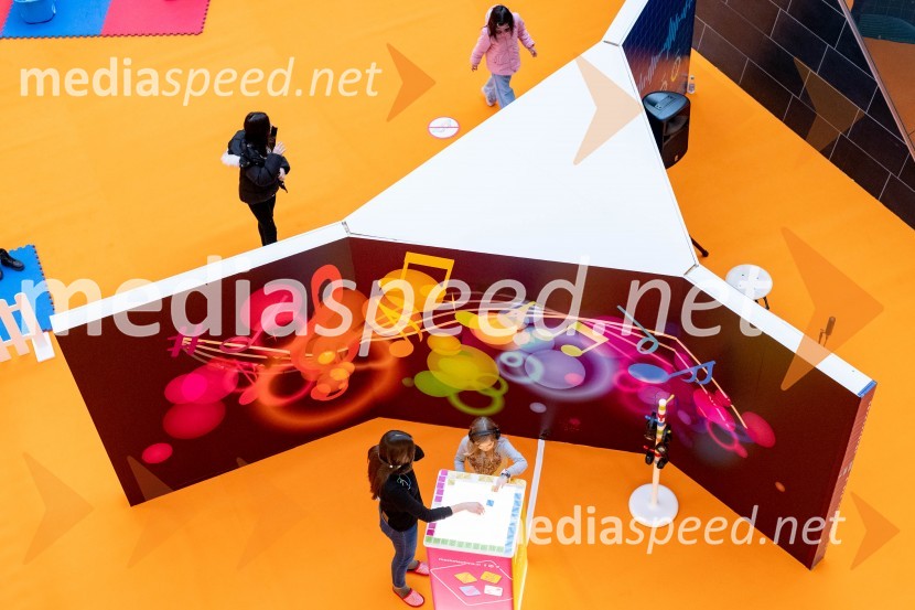 Glasbeno doživetje za otroke v Citycentru Celje: Kreativna glasbena igralnica – inštrumentalnica NA GLAS