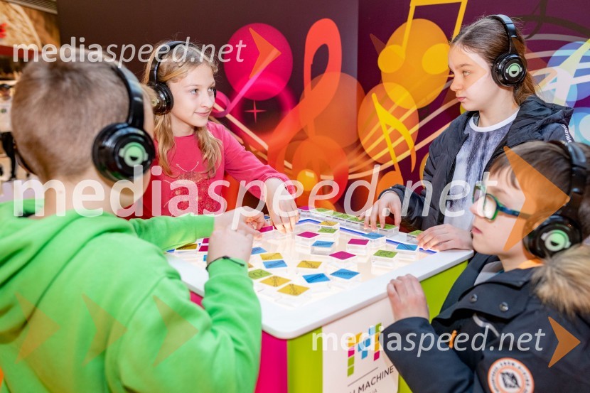 Glasbeno doživetje za otroke v Citycentru Celje: Kreativna glasbena igralnica – inštrumentalnica NA GLAS