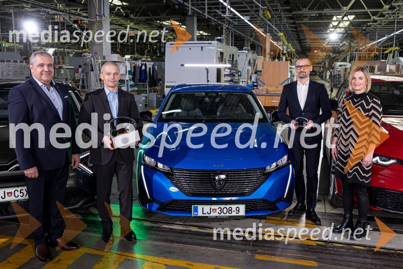  Jožko  Tomšič, generalni direktor P Automobil Import d.o.o;  Adam Kavšek, direktor znamke Peugeot, P Automobil Import;  Gregor Draksler,  direktor marketinga, P Automobil Import ;  Barbara Kmet, vodja komunikacij in dogodkov, P Automobil ImportPeugeot 308 je slovenski avto leta 2023