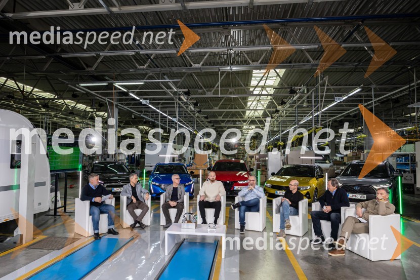 Člani žirije izbora Slovenski avto letaPeugeot 308 je slovenski avto leta 2023