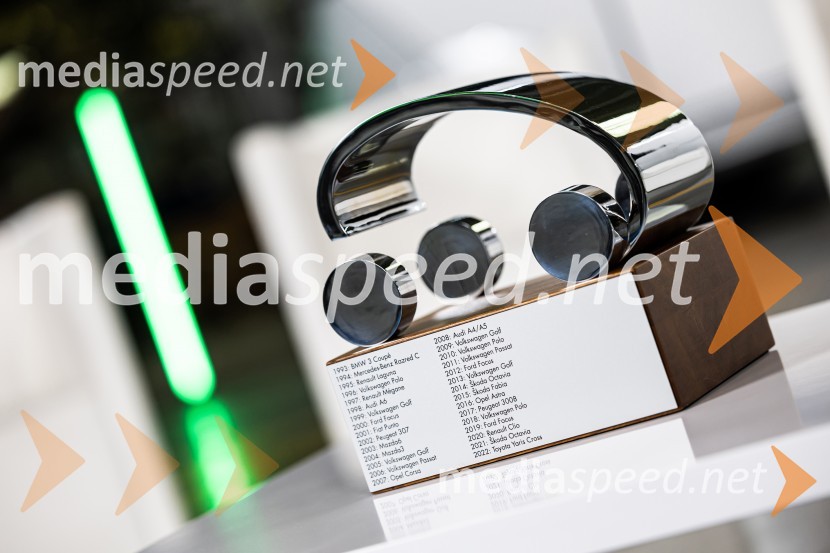 Prehodni pokal Slovenski avto letaPeugeot 308 je slovenski avto leta 2023