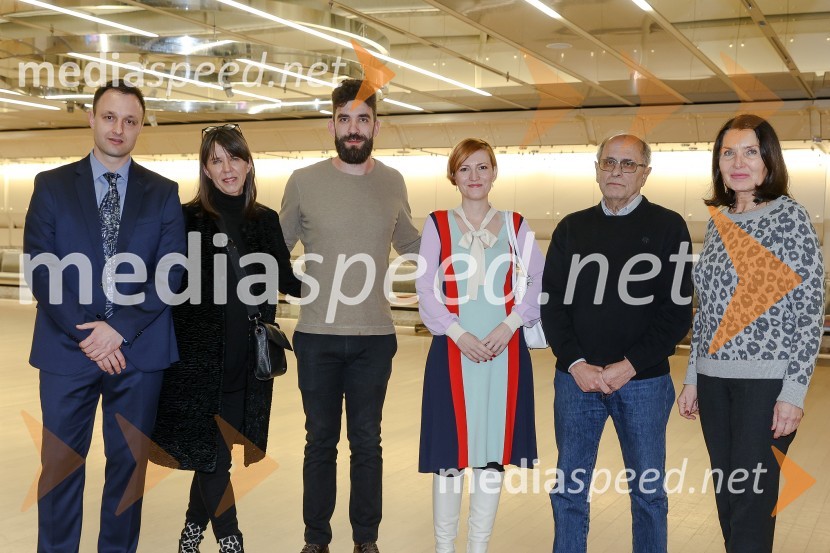  Marko Jagodič, ravnatelj, II. gimnazija Maribor;  Barbara Rogelj, Cankarjev dom; dr. Sašo Slaček Brlek, raziskovalec na FDV; dr. Asta Vrečko, ministrica za kulturo;  Ivan Lorenčič, nekdanji ravnatelj, II. gimnazija Maribor; mag. Breda Pečovnik, direktorica kongresno komercialne dejavnosti Cankarjev domMuzikal Figarova svatba II. gimnazije Maribor v Cankarjevem domu