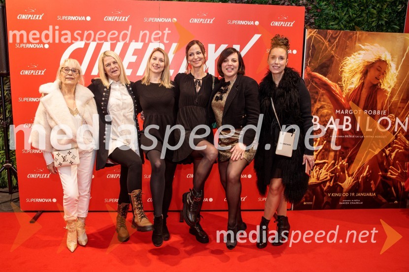  Vera Hegeduš, lastnica trgovine Gloss Couture;  Anika Jenko, Pasja lepotilnica;  Asja Žugelj, odvetnica;  Larisa Hercog, Strala design;  Petra Košir, oglasno trženje edicij GLOSS;  Tea Hegeduš, urednica revije GlossBabilon, premiera v Cineplexx Ljubljana