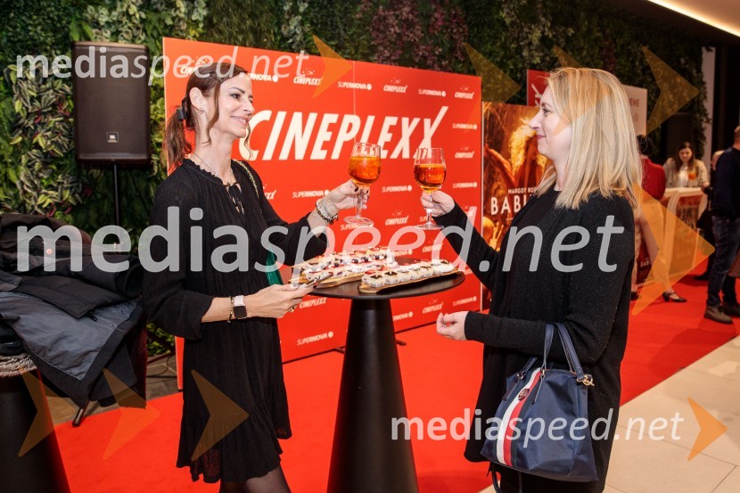  Larisa Hercog, Strala design;  Asja Žugelj, odvetnicaBabilon, premiera v Cineplexx Ljubljana