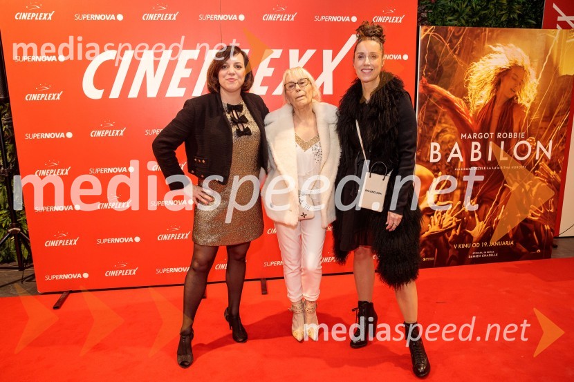  Petra Košir, oglasno trženje edicij GLOSS;  Vera Hegeduš, lastnica trgovine Gloss Couture;  Tea Hegeduš, urednica revije GlossBabilon, premiera v Cineplexx Ljubljana