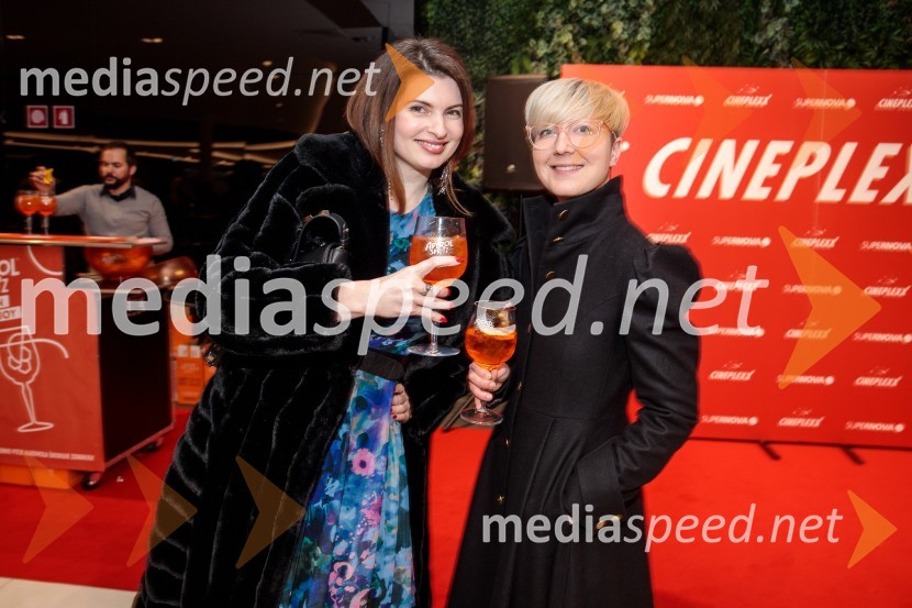  Erika Mohorič;  Nina Žnideršič, fotografinjaBabilon, premiera v Cineplexx Ljubljana